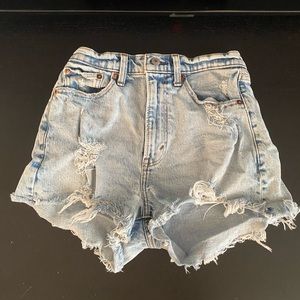 Abercrombie & Fitch High Rise Mom Short Curve Love 26/2